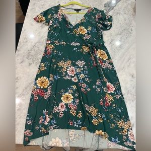 Green floral printed, long flowy dress